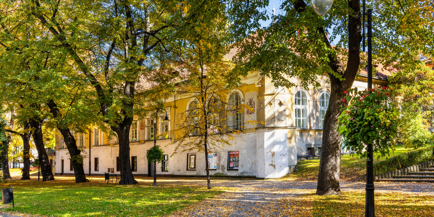 Zamek Andrychowski w mieście Andrychów - strefa płatnego parkowania - mobilet.pl zamiast parkometrów