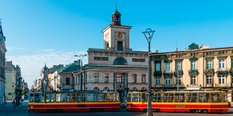 Plac Wolności w Łodzi - elektroniczne bilety komunikacji miejskiej i strefa płatnego parkowania - mobilet.pl zamiast parkometrów i biletomatów_miniaturka