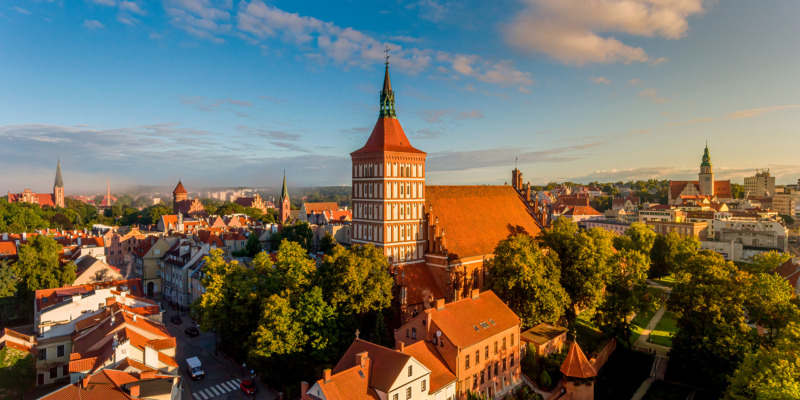 Stare miasto w Olsztynie o zachodzie słońca - elektroniczne bilety komunikacji miejskiej i strefa płatnego parkowania - mobilet.pl zamiast parkometrów i biletomatów_miniaturka