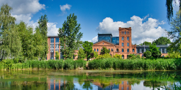 Budynki fabryczne na Księżym Młynie w Łodzi._miniaturka